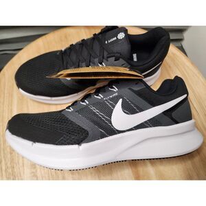 Nike Run Swift 3 (W) womens size 9 Wide 2E black/white - dk smoke grey